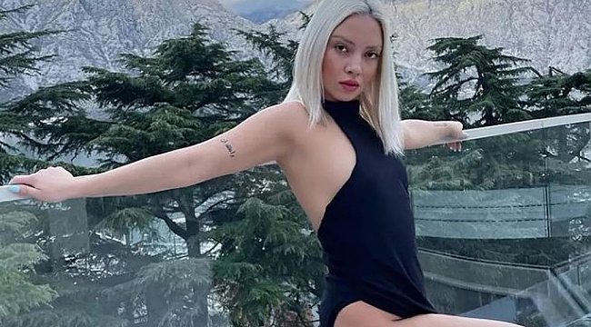 Ece Seçkin annesiyle pozunu 'İkizim' notuyla paylaştı!