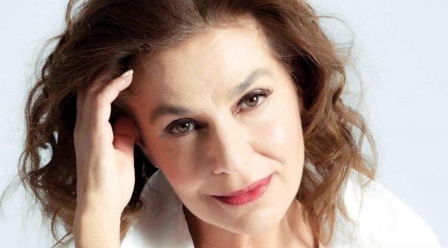 Estetik ameliyat sesine mal oldu