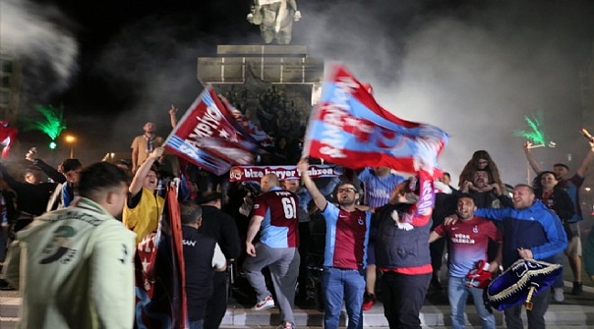 İzmir'de Trabzonspor coşkusu