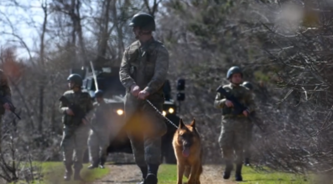 MSB duyurdu: Son 4 günde sınırda 25'i FETÖ, 2'si PKK terör örgütü mensubu 32 kişi yakalandı