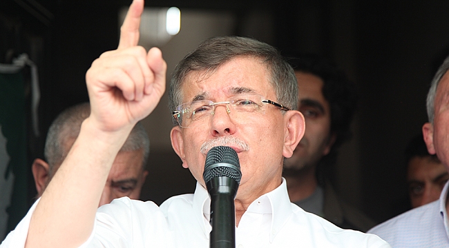 Ahmet Davutoğlu'ndan zehir zemberek açıklamalar