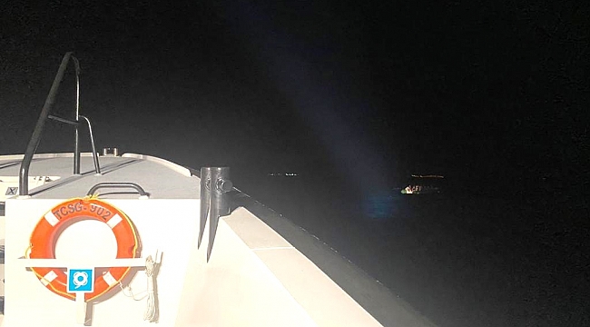 İzmir açıklarında 44 göçmen kurtarıldı