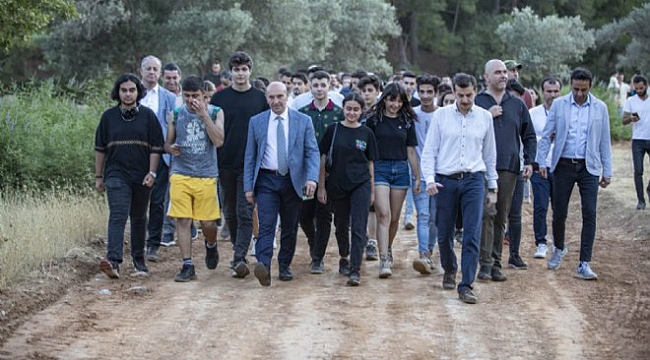 İzmir'in 'yaşayan parkı' ilk misafirlerini ağırladı