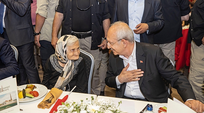 Kılıçdaroğlu İzmir'de Balkan ve Rumeli göçmenleriyle buluştu