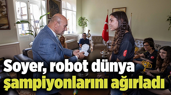 Soyer, robot dünya şampiyonlarını ağırladı