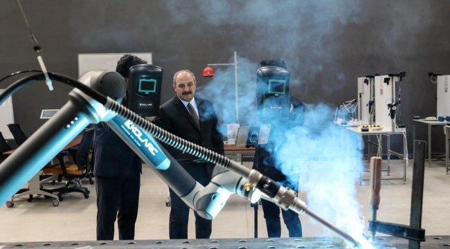 Bakan Varank’tan güneş enerjisinde yerli yatırım mesajı