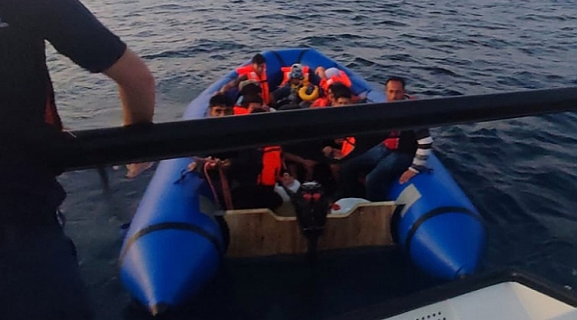 İzmir açıklarında 42 düzensiz göçmen kurtarıldı