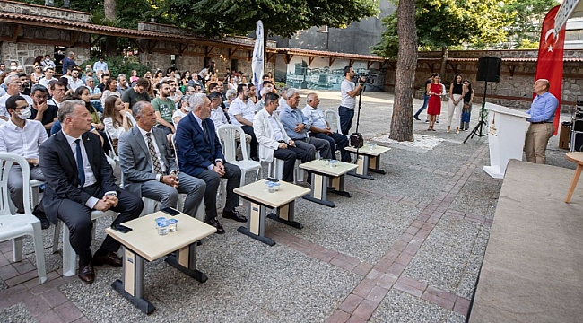 İzmir'de 'Lozan' konferansı: Soyer'den 99. yıl mesajı