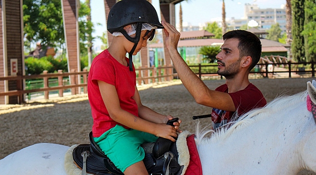 Karşıyaka&#039;da dezavantajlı çocuklar için anlamlı etkinlik
