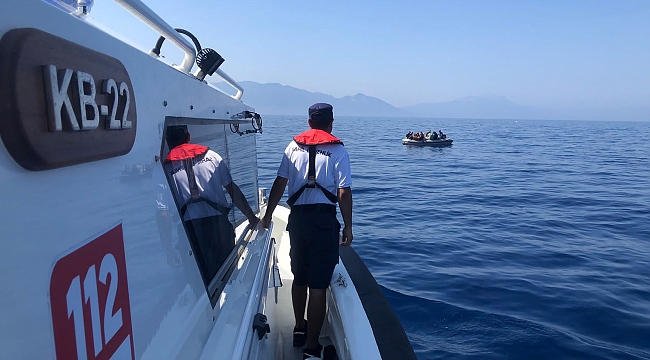 İzmir açıklarında düzensiz göçmen hareketliliği