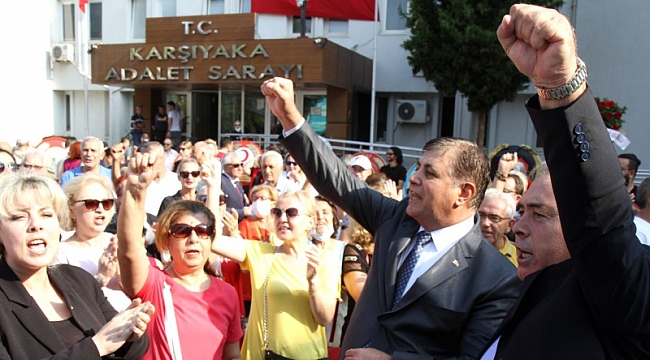Karşıyaka’da zafer coşkusu: 30 Ağustos onurumuzdur!