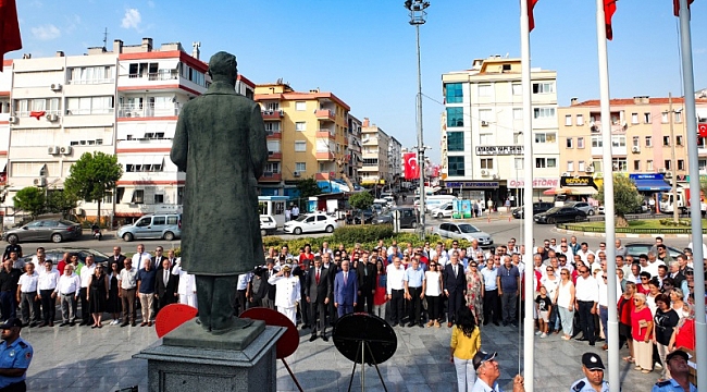 Zafer Bayramı’nın 100’üncü yılı Bayraklı’da da kutlandı