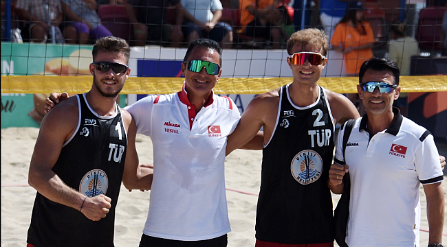 Alkışlar Kesgin-Kaplan ikilisine