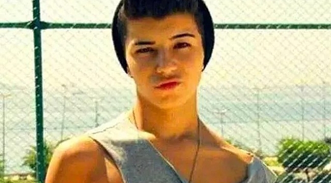 Cinsiyet değiştirmişti! Beren Güney&#039;den iç çamaşırlı poz