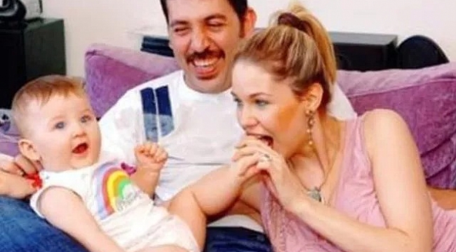 Emine Ün kızı Duru'yla poz verdi! Güzelliğine yorum yağdı