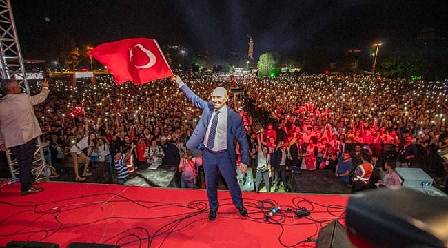 Erdoğan'ın açıklaması sonrası Soyer'e sosyal medyadan büyük destek 