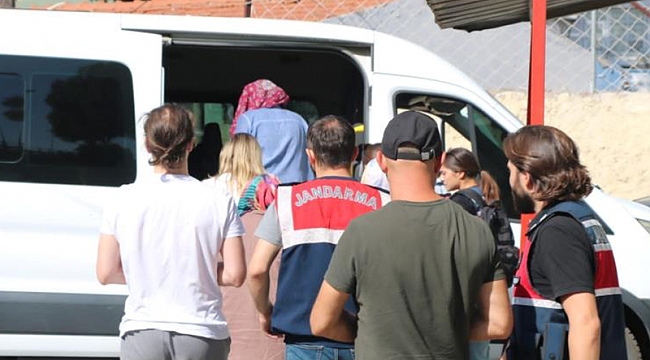 İzmir'de FETÖ operasyonu