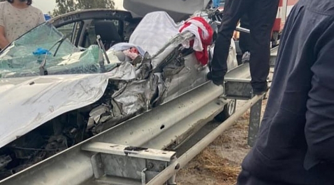 İzmir'de kahreden kaza: Anne hayatını kaybetti, 3 çocuk yaralı