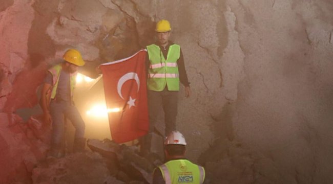 Karaismailoğlu: Ülkemizi demir ağlarla örmeye devam edeceğiz