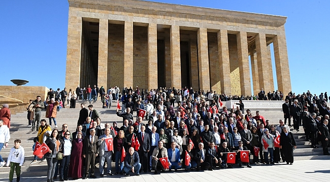 Karabağlarmuhtarları Anıtkabir ve Kocatepe&#039;de
