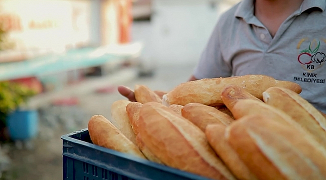 Kınık Belediyesi'nden ekmek hizmeti