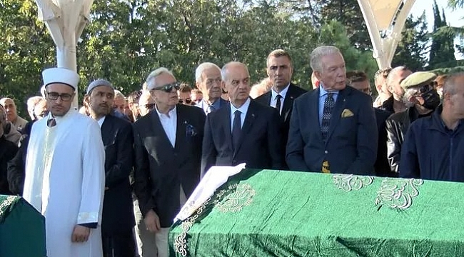 Müjdat Gezen'in acı günü!