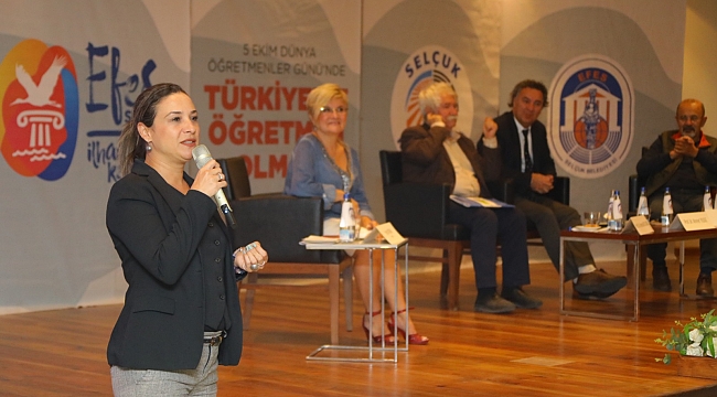 &#039;Türkiye&#039;de Öğretmen Olmak&#039; Efes Selçuk&#039;ta konuşuldu