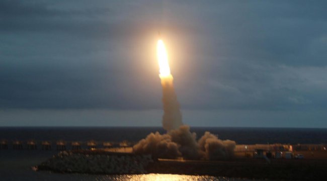 Yerli füze Tayfun hedefi vurdu