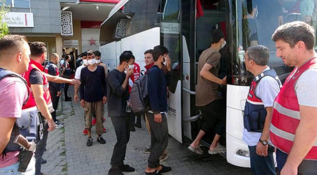 11 ayda 101 bin 574 düzensiz göçmen sınır dışı edildi