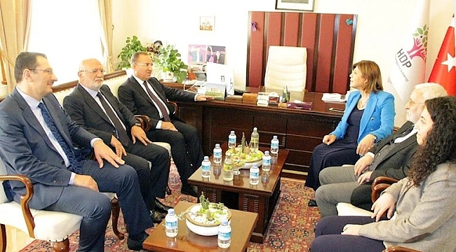 HDP ziyareti AKP’lileri kızdırdı