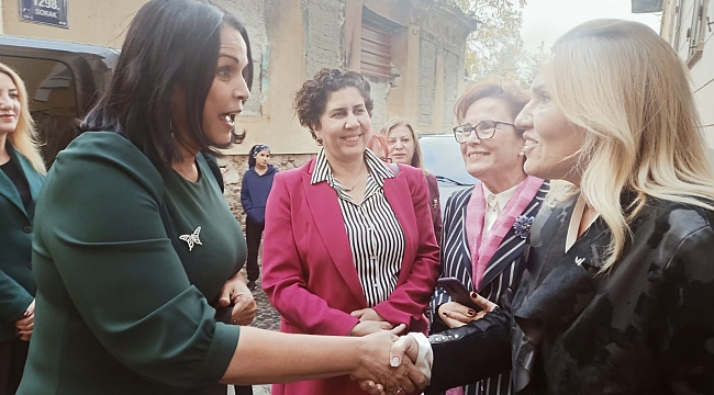 İKİ AMAZON BULUŞTU