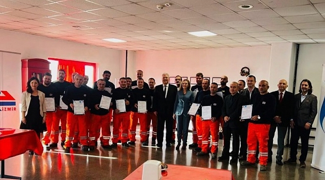 İzmir Metro’nun 26 personeli daha yeterlilik belgesini aldı