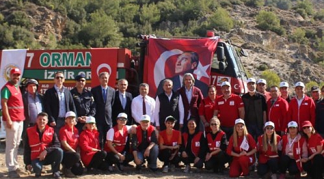 Kızılay Karşıyaka Şubesi toprağa da can verdi