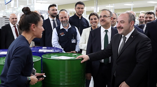 Bakan Varank, ELDOR Elektronik&#039;in İzmir&#039;deki fabrikasını ziyaret etti