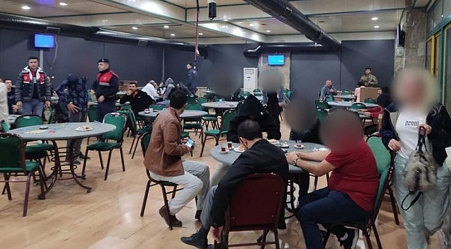 Mühürlenmiş işletmelere 15&#039;inci kumar baskını!