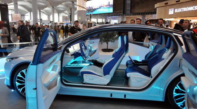 TOGG, İstanbul Havalimanı'nda görücüye çıktı