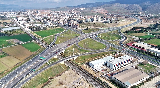 Bakanlık&#039;tan Büyükşehir&#039;e sert yanıt: Görevlerini yapmayıp, algı peşindeler