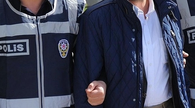 Depremde yıkılan birçok sitenin müteahhidi tutuklandı