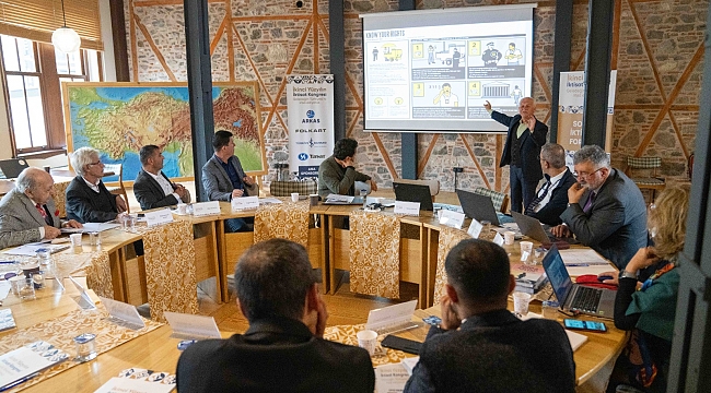 Sokak emekçileri Sokak İktisadı Çalıştayı’nda buluştu