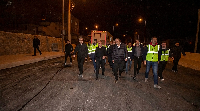 Başkan Soyer tamamlanan Gürçeşme Caddesi'ni inceledi
