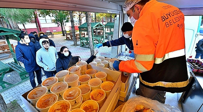 Büyükşehir desteğiyle beslenme çantaları doluyor