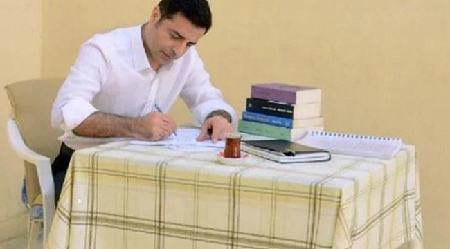 &#039;&#039;Saray yaşamı seni bitirmiş, yazık&#039;&#039;