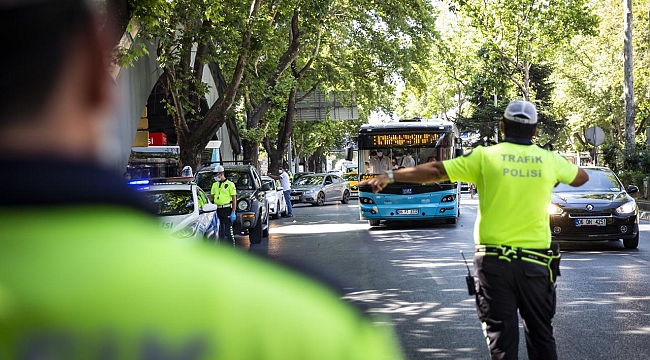 Ankara ve İstanbul&#039;da 19 Mayıs sebebiyle bazı yollar trafiğe kapatılacak
