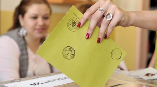 YSK'dan seçmen kağıdı kararı... 28 Mayıs'taki seçim için yeniden dağıtılacak