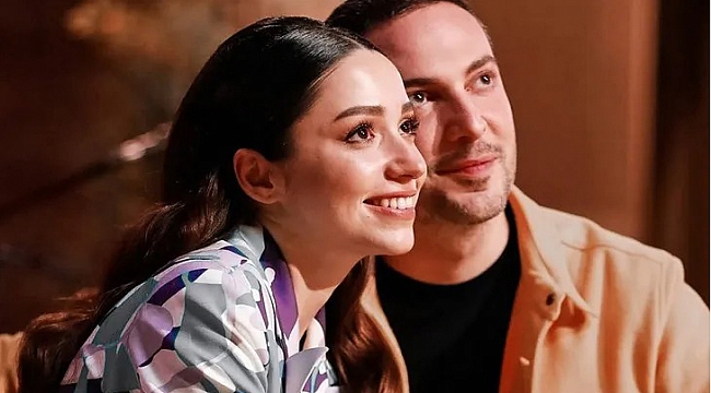 Zeynep Bastık ve eski kocası Oğuzhan Koç ile poz verdi!