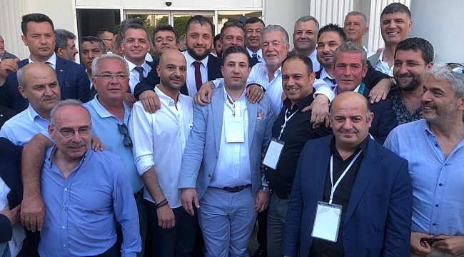 İzmir'de Esnafın Patronu Yalçın Ata Oldu