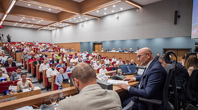 Başkan Soyer Cumhurbaşkanı Erdoğan'a yazdığı mektubu Meclis’te okudu