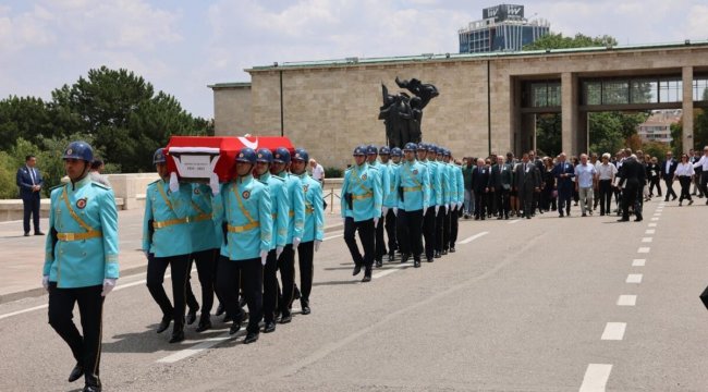 Eski Devlet Bakanı Ahmet Karahan için TBMM'de cenaze töreni