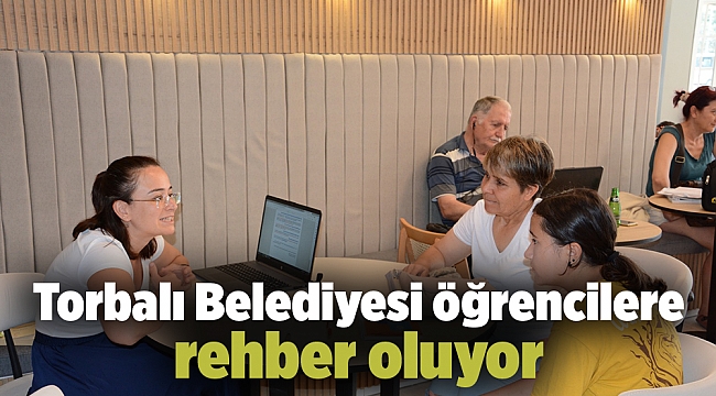 Torbalı Belediyesi öğrencilere rehber oluyor