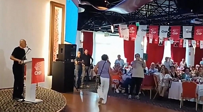 CHP Balçova İlçe Kongresi'nde Çakmur ve Çalkaya kavgası